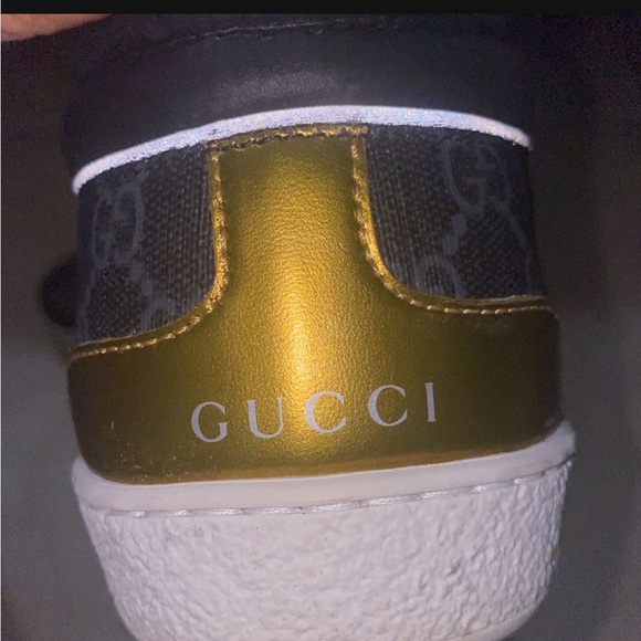 These are in great condition. They are size 8.5 for men - Picture 8 of 8